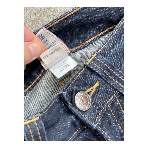 True Religion Jeans Y2K Low Rise Straight Dark Wash Boot Cut Flap Pockets Sz 26 - Picture 6 of 11